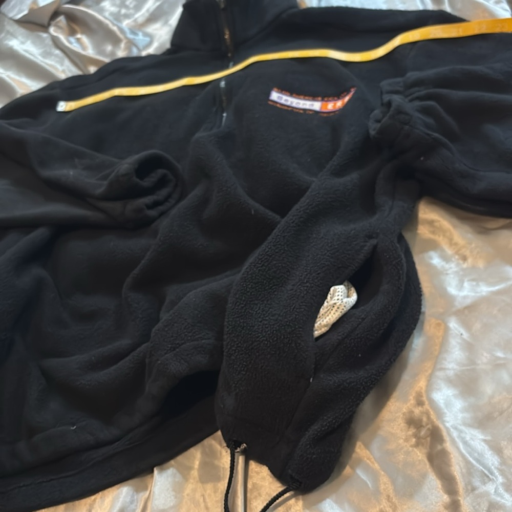 DONATED MARCH 2026
THANKS FOR LOOKING 
LOVE TO CONSIGNMENT SHOPPERS - Picture 7 of 8